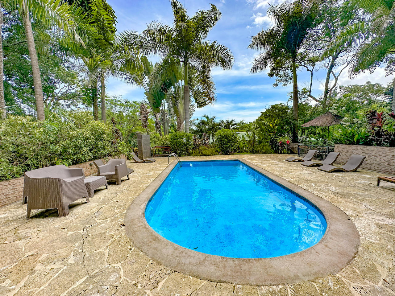 6 bed Commercial For Sale in Ojochal, Puntarenas - thumb 3