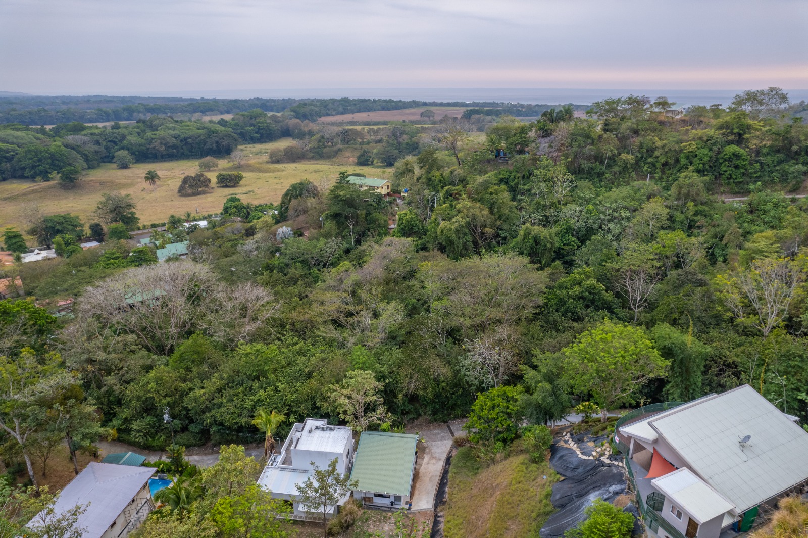 2 bed Condo For Sale in Jaco, Puntarenas - thumb 12