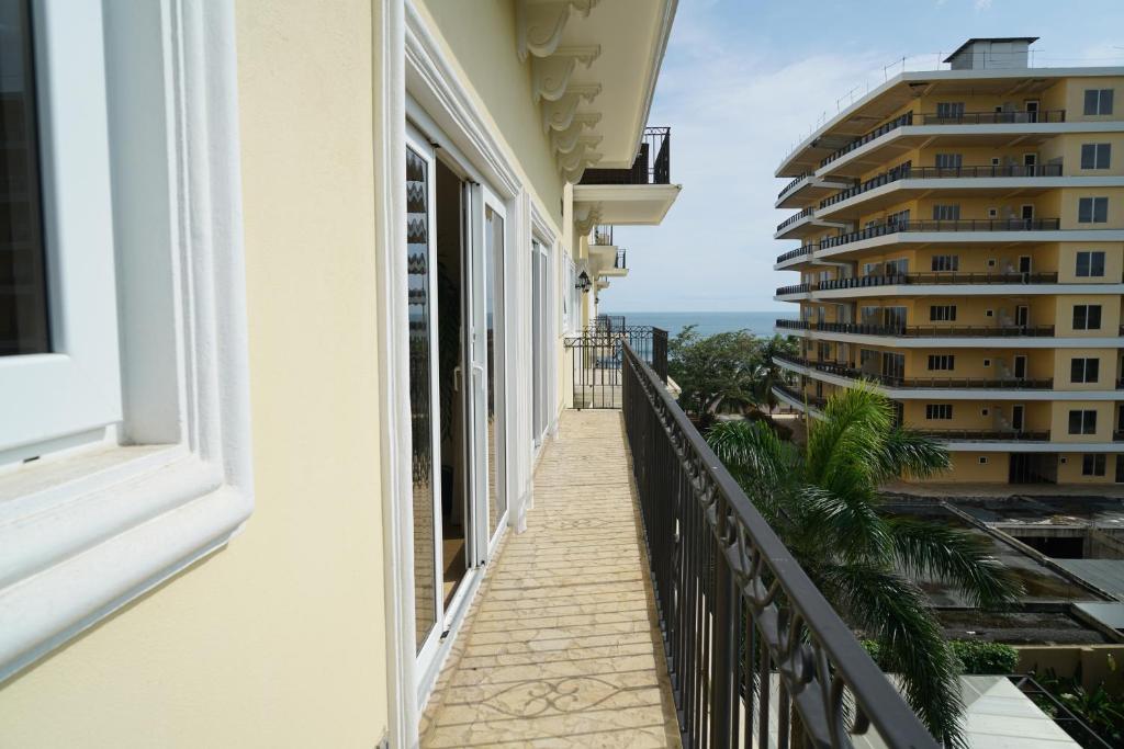 3 bed Condo For Sale in Jaco, Puntarenas - thumb 5