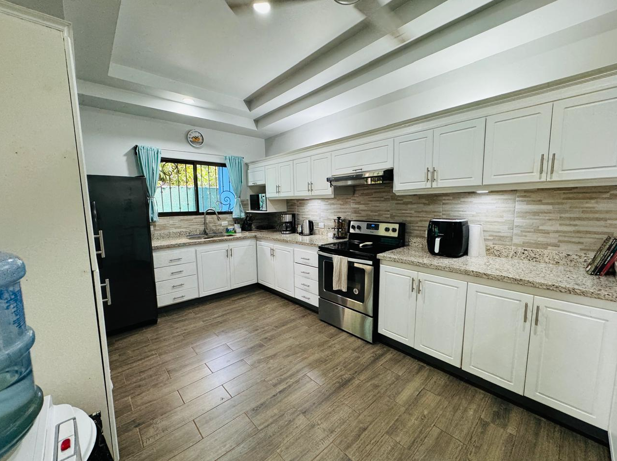 4 bed Single Family Homes For Sale in Orotina, Alajuela - thumb 6