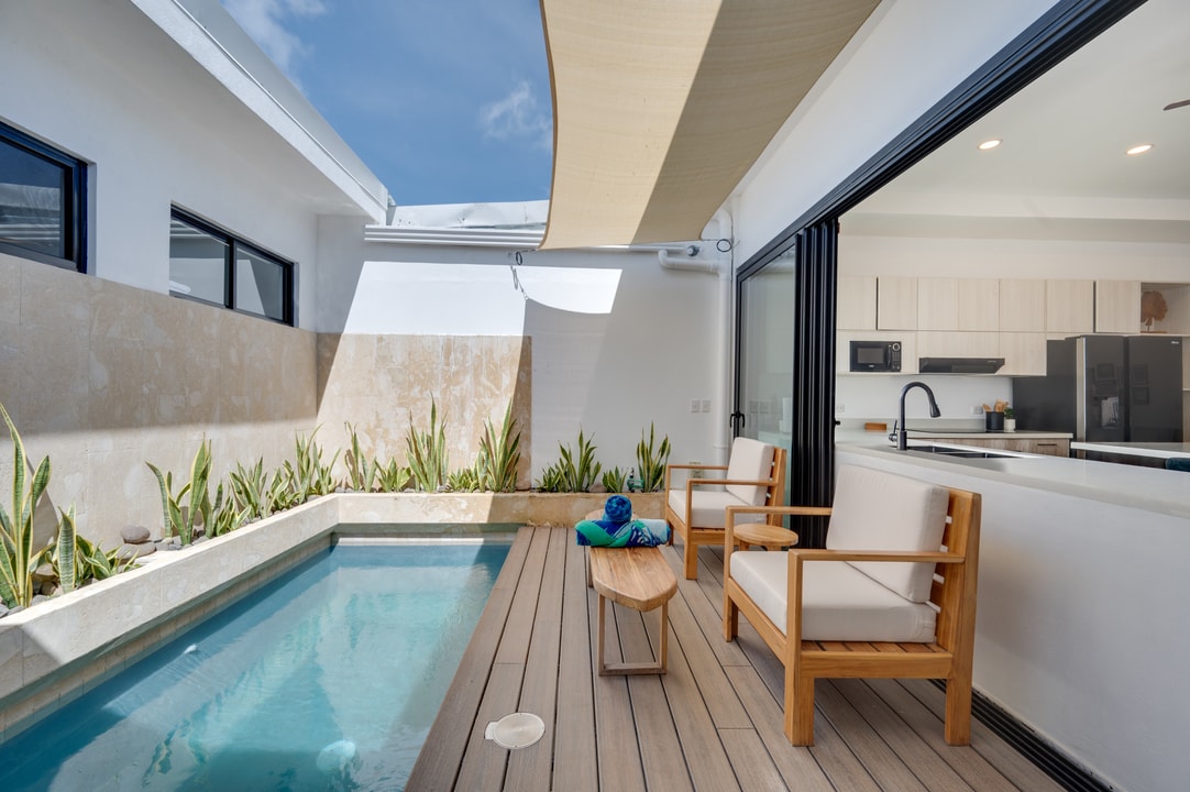 4 bed Single Family Homes For Sale in Tamarindo, Guanacaste - thumb 1