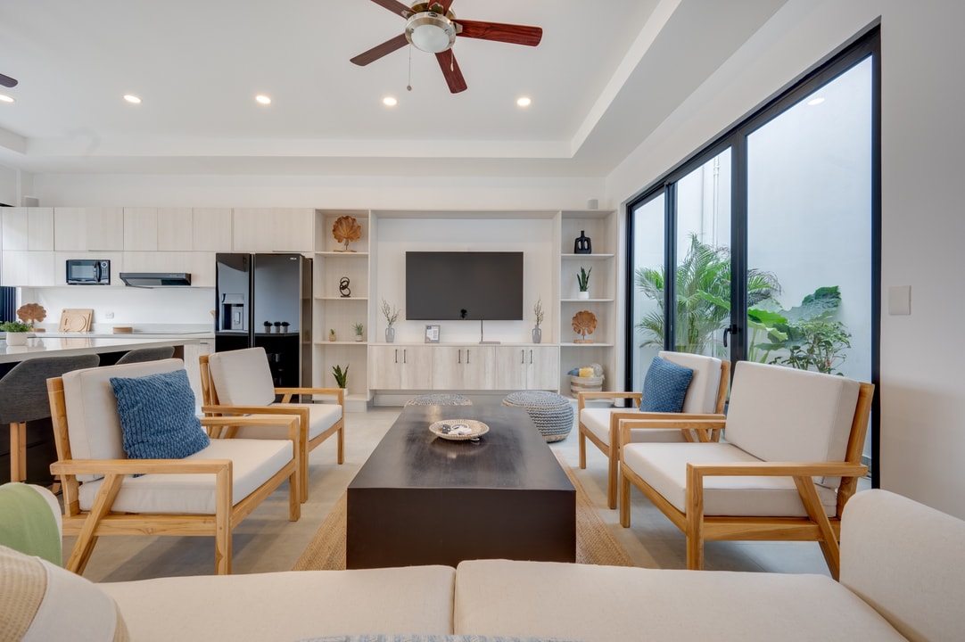 4 bed Single Family Homes For Sale in Tamarindo, Guanacaste - thumb 8