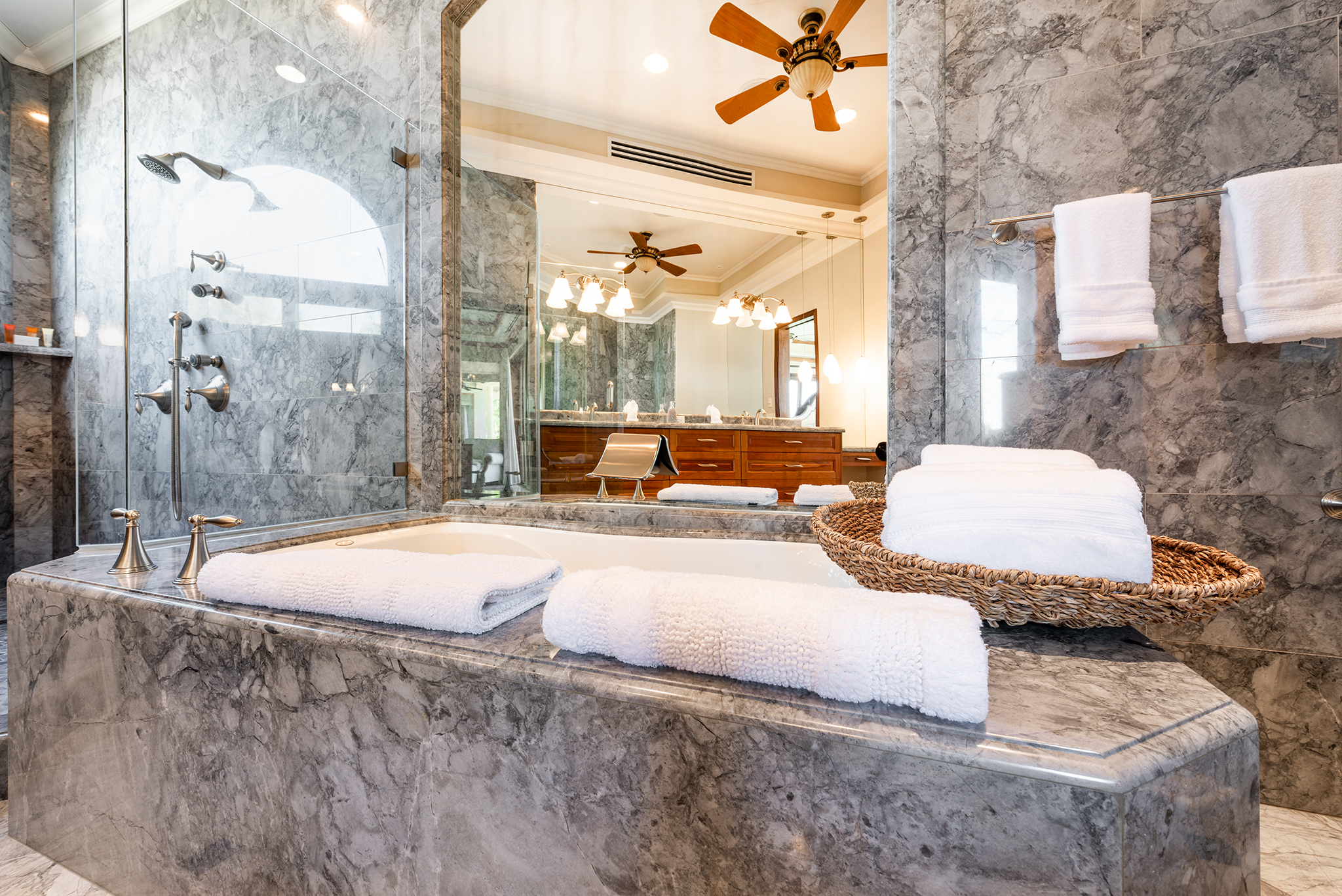 3 bed Condo For Sale in Playa Flamingo, Guanacaste - thumb 10