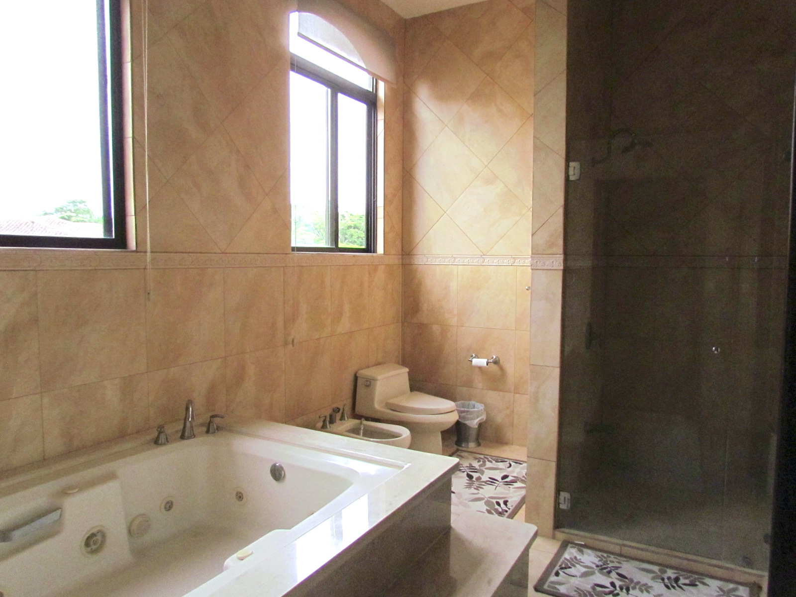 3 bed Single Family Homes For Sale in Santa Ana, San Jose - thumb 14