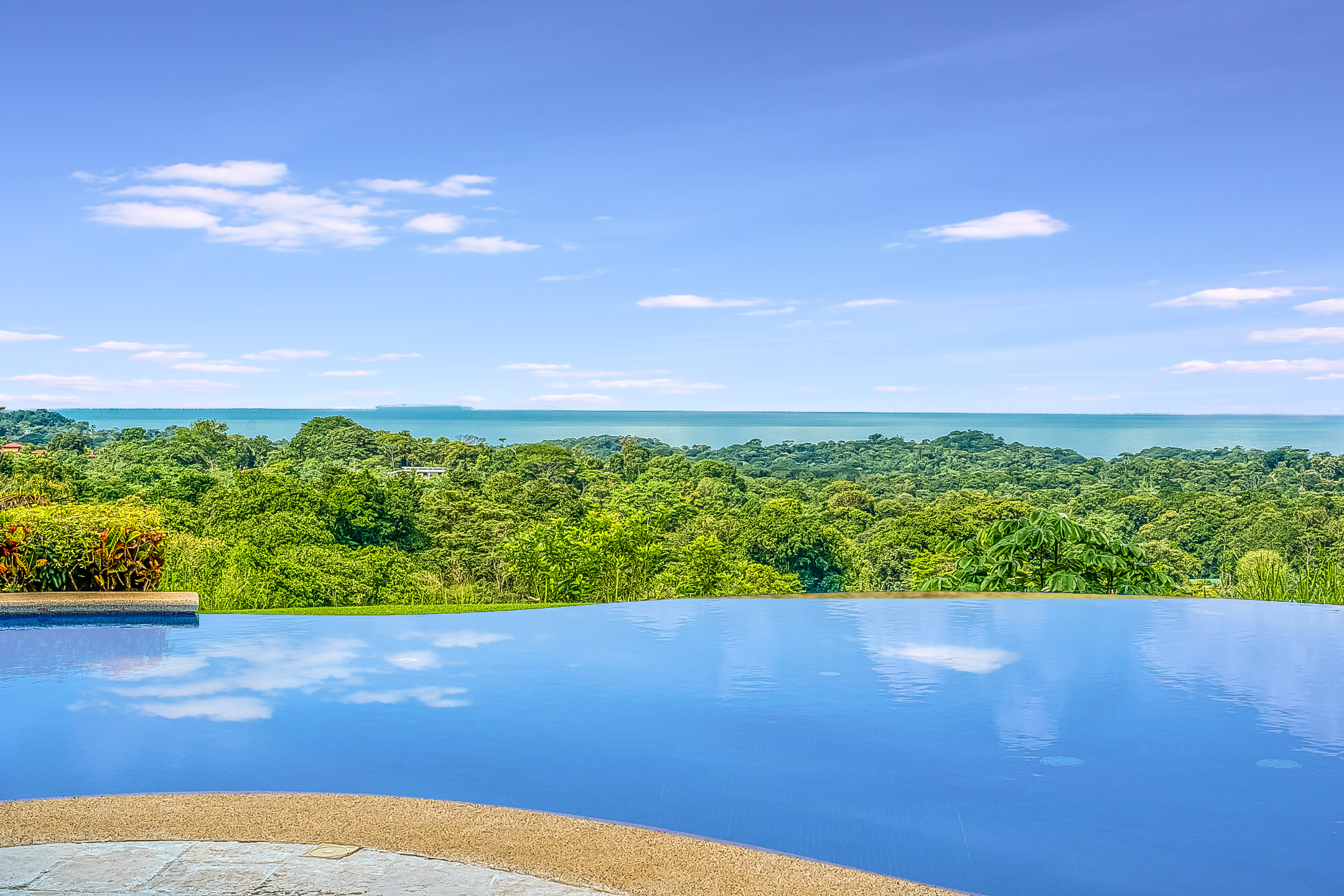 6 bed Single Family Homes For Sale in Ojochal, Puntarenas - thumb 2