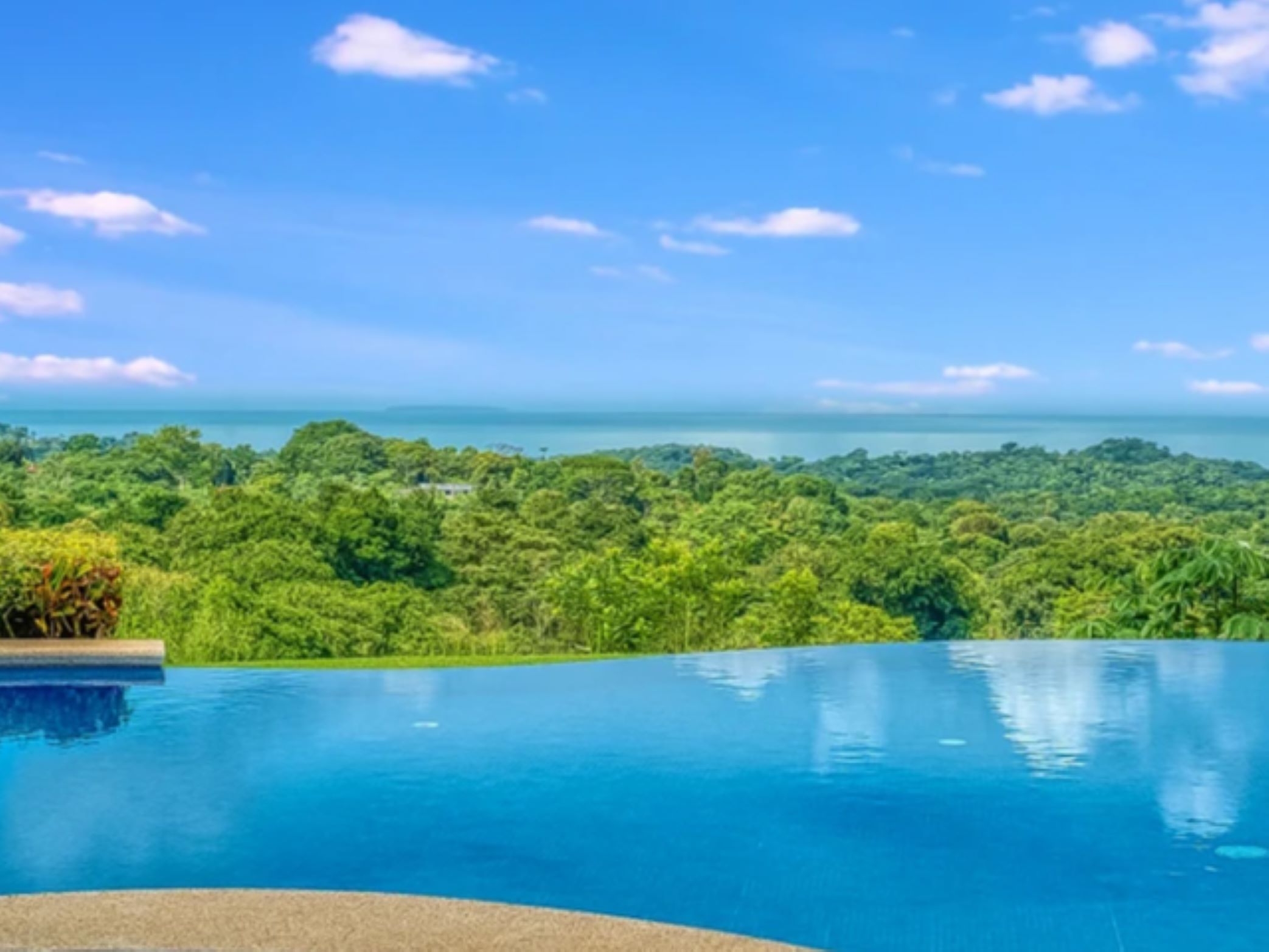 6 bed Single Family Homes For Sale in Ojochal, Puntarenas - thumb 4