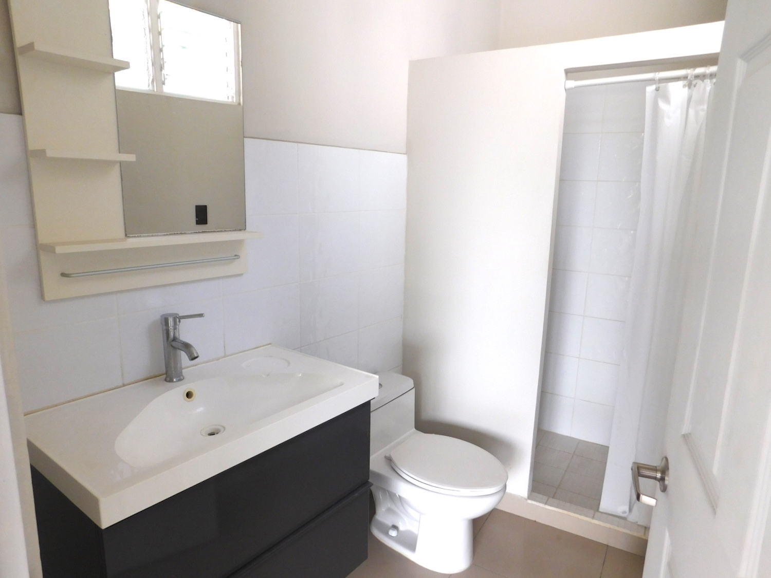 4 bed Single Family Homes For Rent in Escazu, San Jose - thumb 16