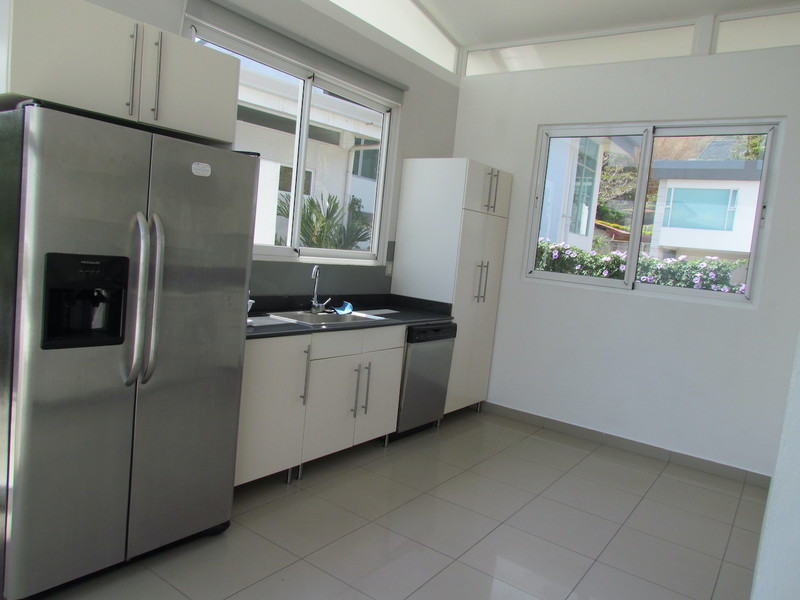 4 bed Single Family Homes For Rent in Escazu, San Jose - thumb 9