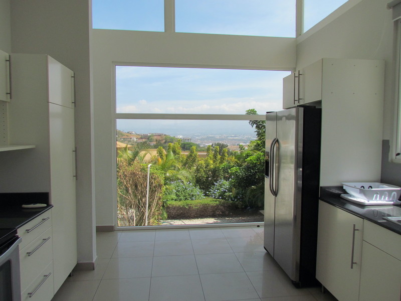 4 bed Single Family Homes For Rent in Escazu, San Jose - thumb 3