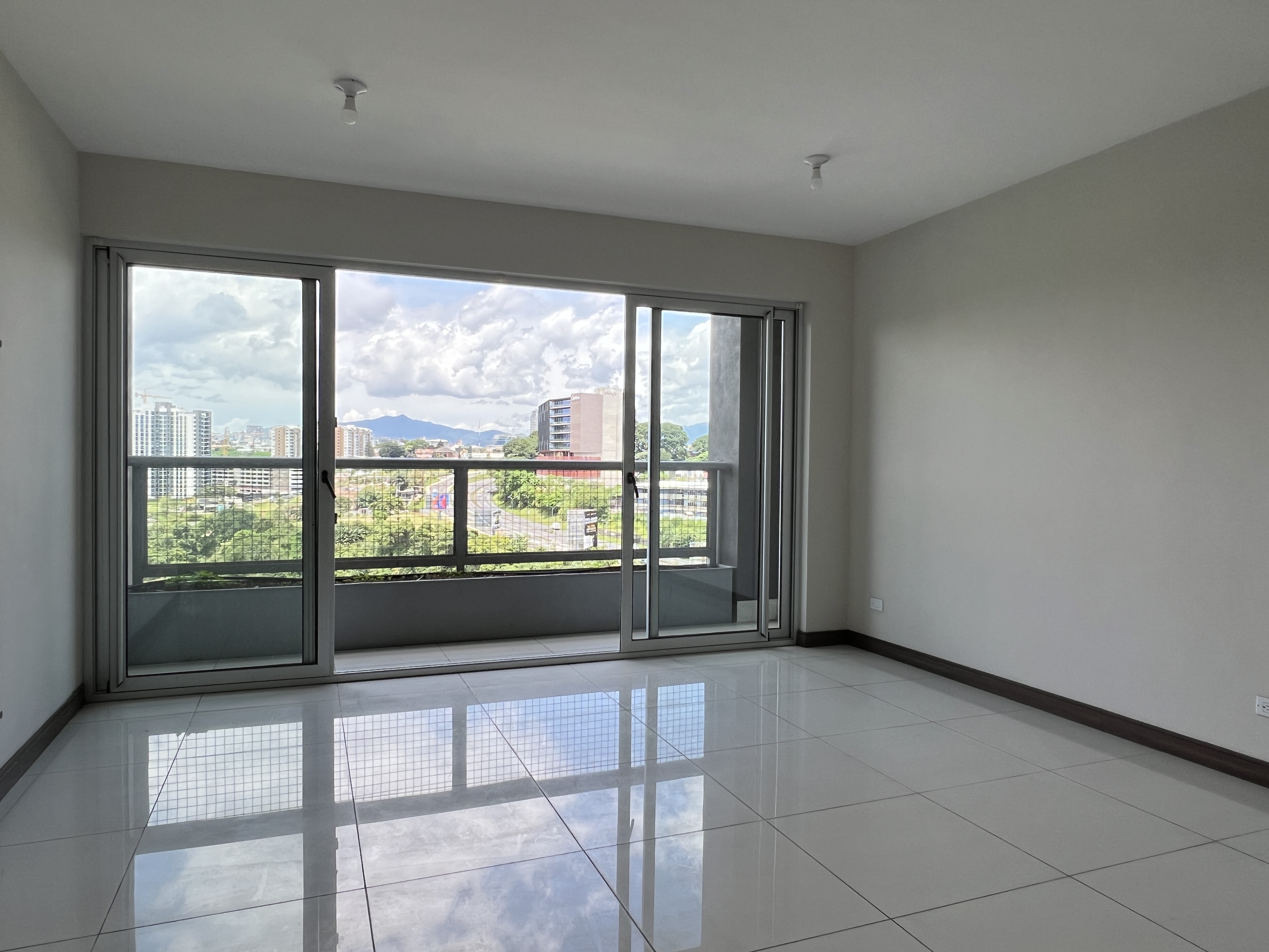 1 bed Apartment For Sale in La Uruca, San Jose - thumb 2