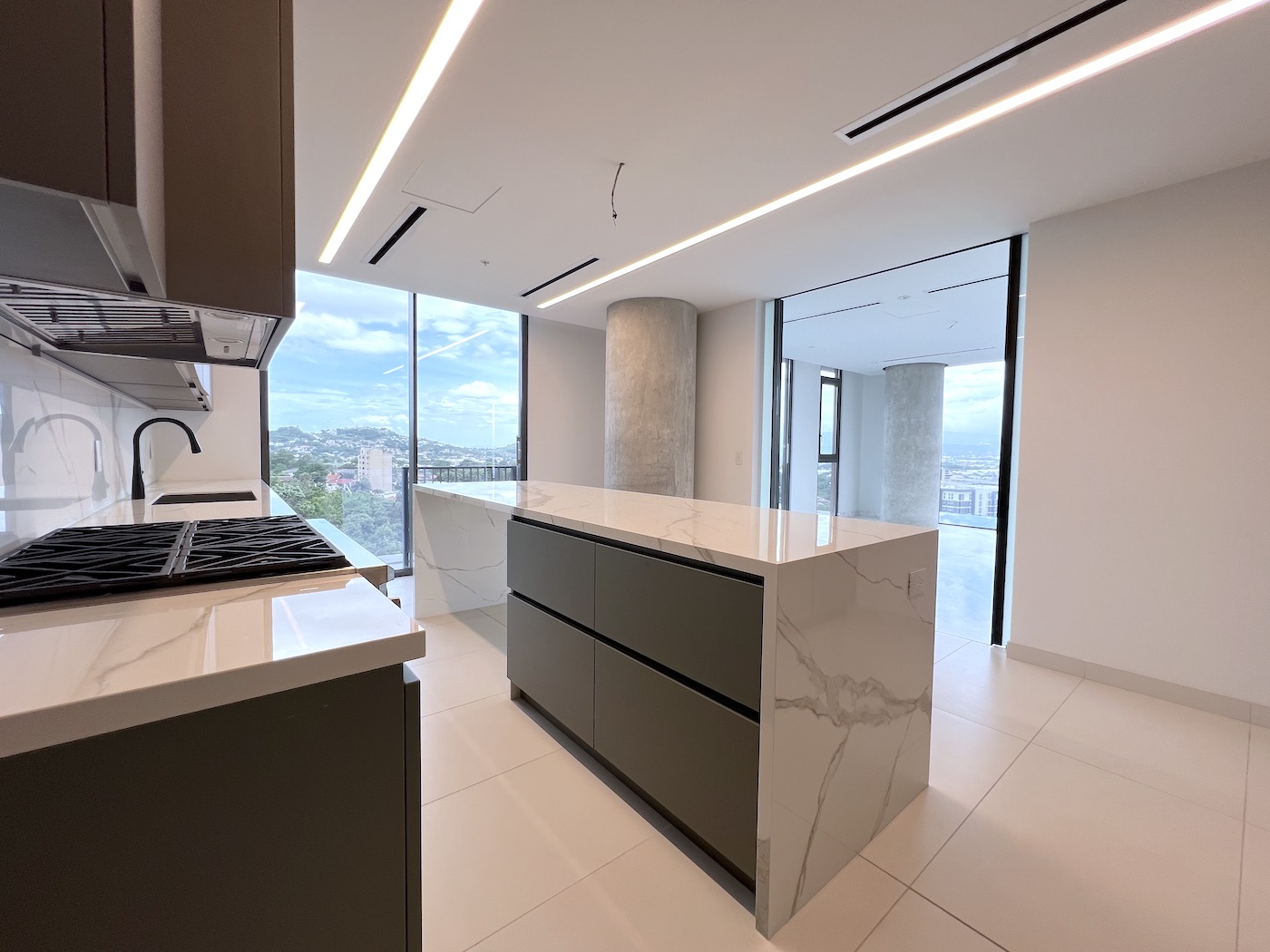 4 bed Apartment For Sale in Escazu, San Jose - thumb 4