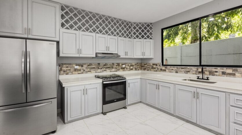 18 bed Single Family Homes For Sale in Jaco, Puntarenas - thumb 9