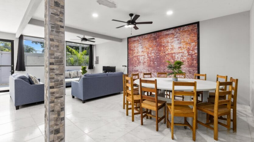 18 bed Single Family Homes For Sale in Jaco, Puntarenas - thumb 2