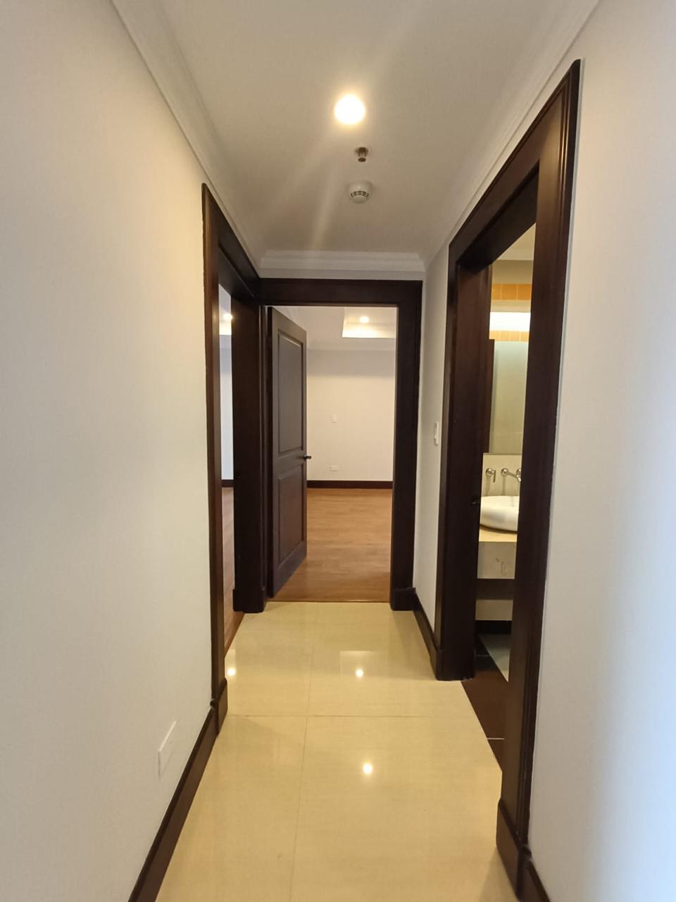 3 bed Apartment For Sale in La Sabana, San Jose - thumb 2