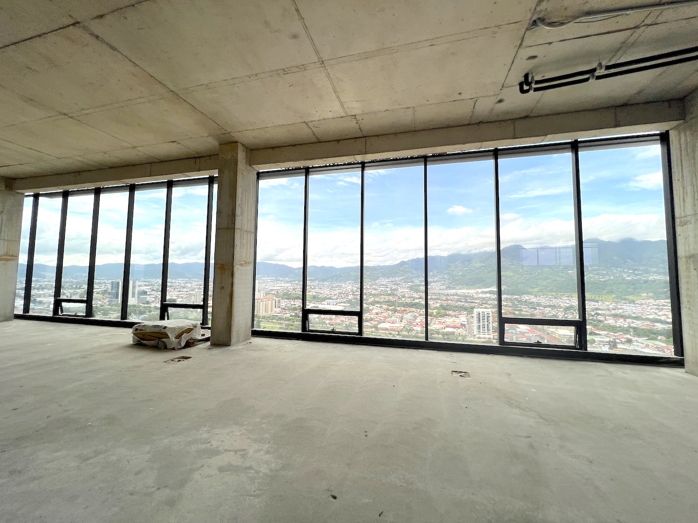 4 bed Apartment For Sale in Sabana Norte, San Jose - thumb 3