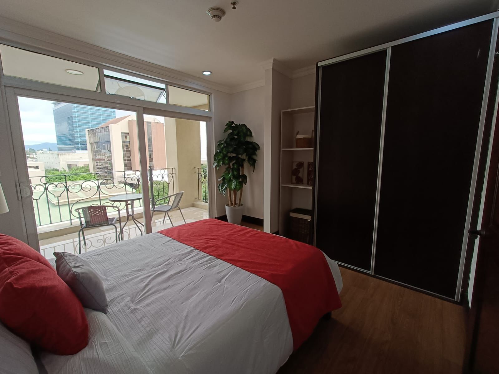 2 bed Apartment For Sale in Sabana Sur, San Jose - thumb 8