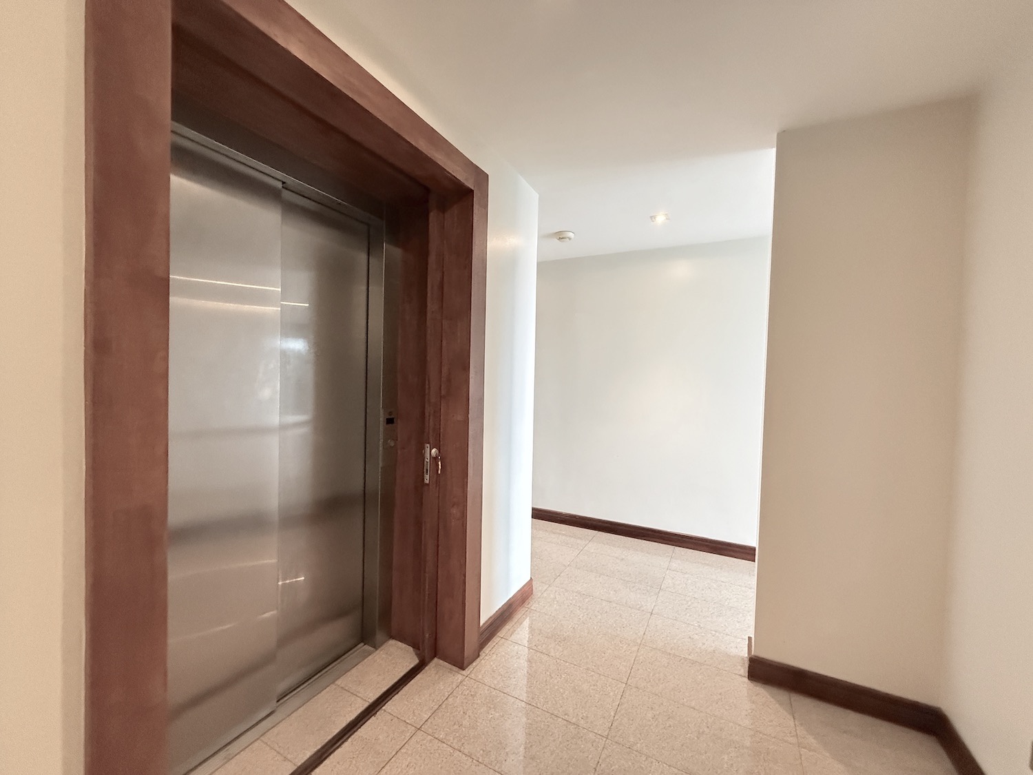 3 bed Apartment For Sale in Jaboncillo, San Jose - thumb 4