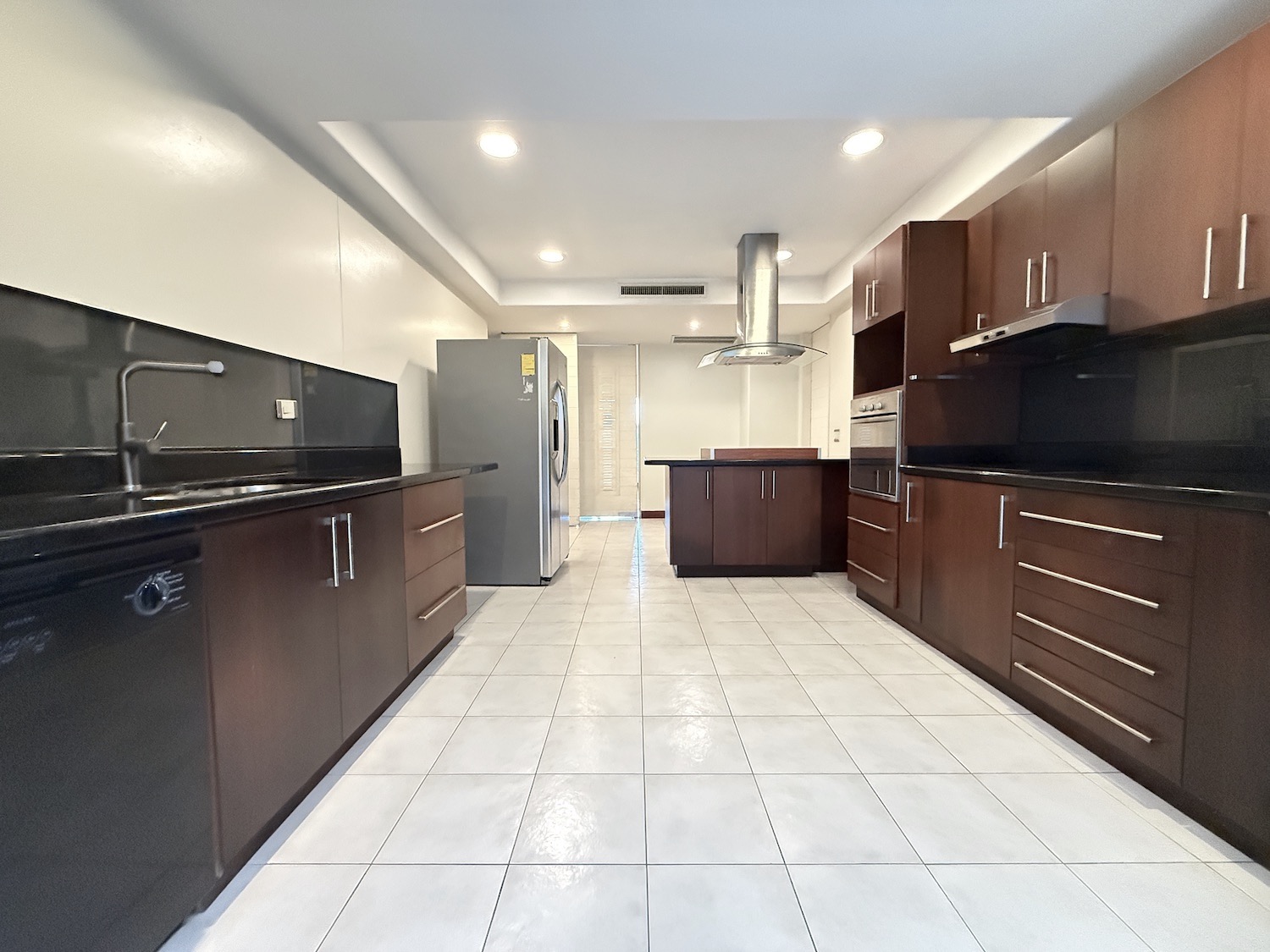 3 bed Apartment For Sale in Jaboncillo, San Jose - thumb 12