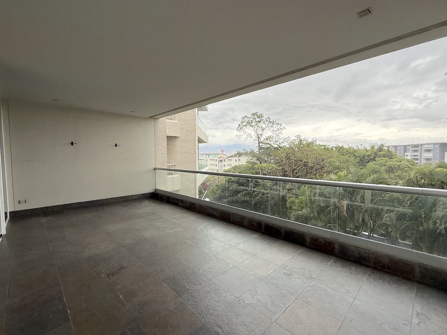 3 bed Apartment For Sale in Jaboncillo, San Jose - thumb 9