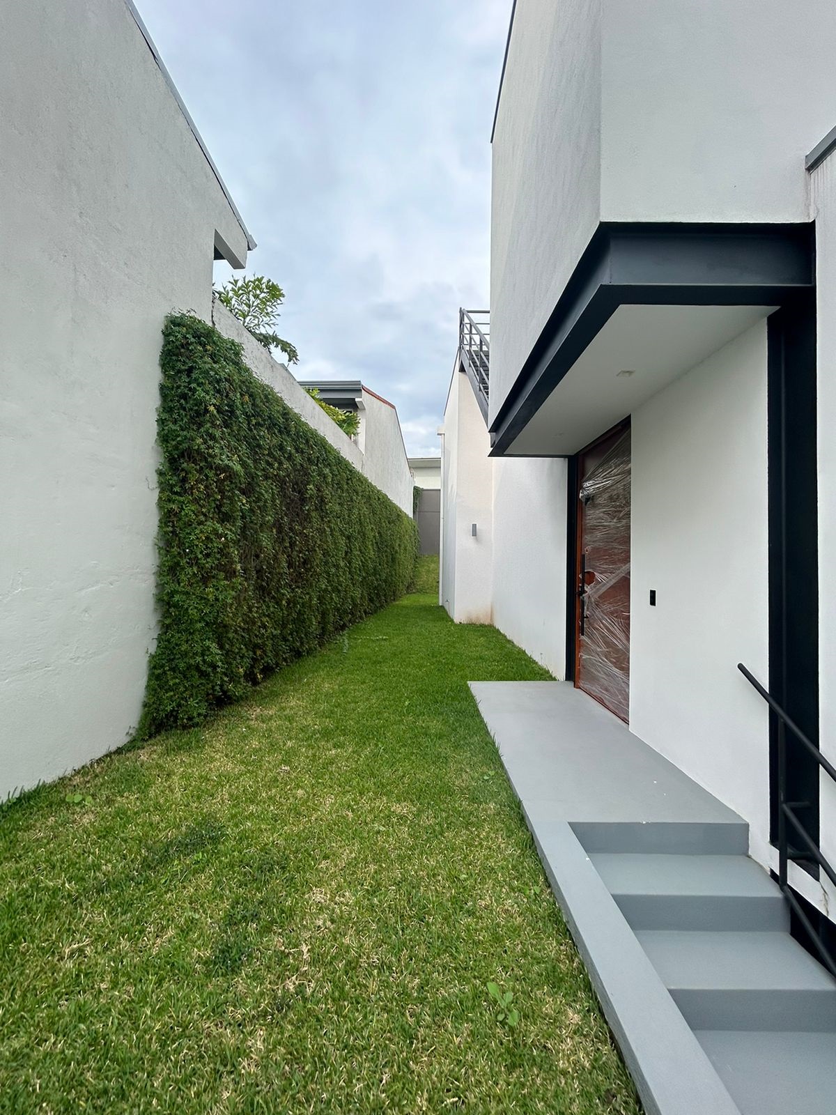 2 bed Single Family Homes For Sale in Guachipelin De Escazu, San Jose - thumb 3