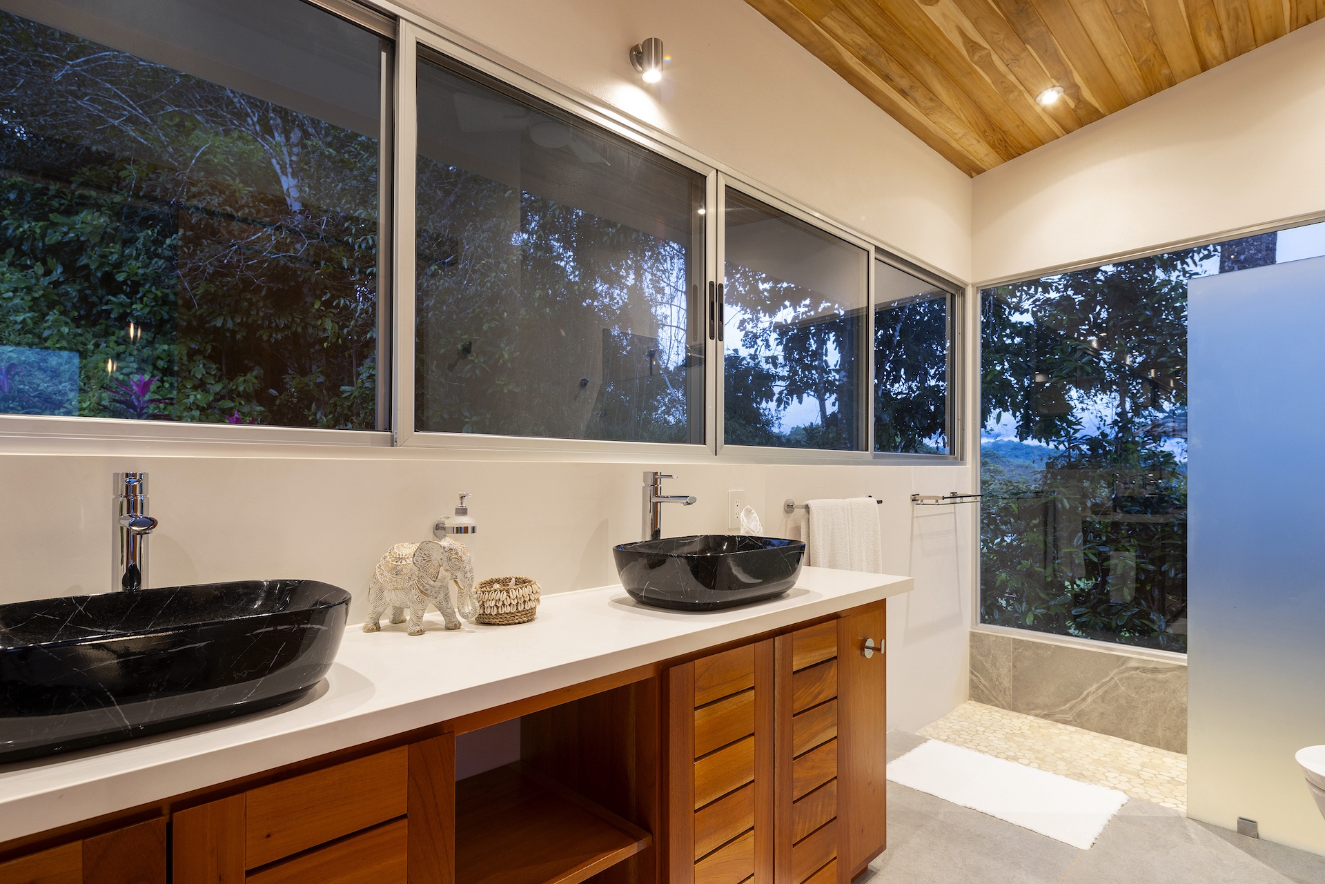 2 bed Single Family Homes For Sale in Dominical, Puntarenas - thumb 19