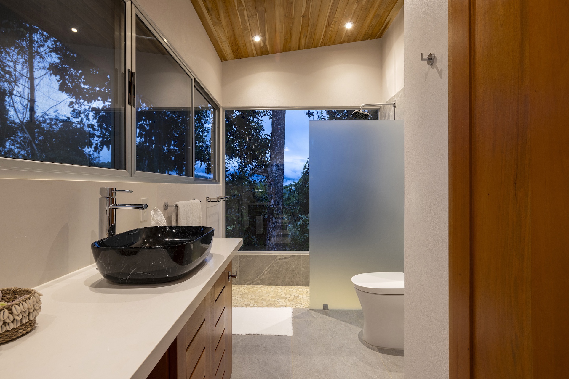 2 bed Single Family Homes For Sale in Dominical, Puntarenas - thumb 5