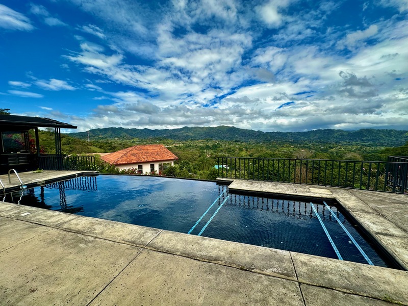 4 bed Single Family Homes For Sale in Atenas, Alajuela - 1