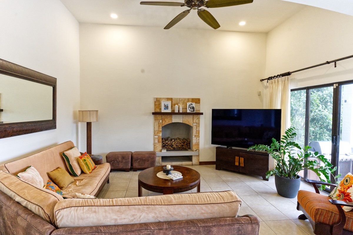 3 bed Single Family Homes For Rent in Escazu, San Jose - thumb 17