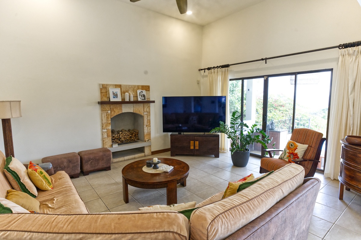 3 bed Single Family Homes For Rent in Escazu, San Jose - thumb 9