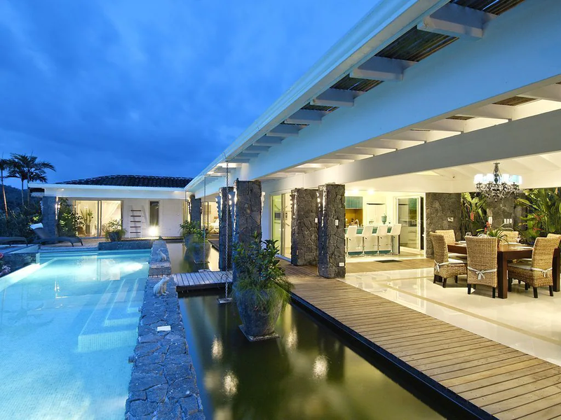 4 bed Single Family Homes For Sale in Tamarindo, Guanacaste - 1