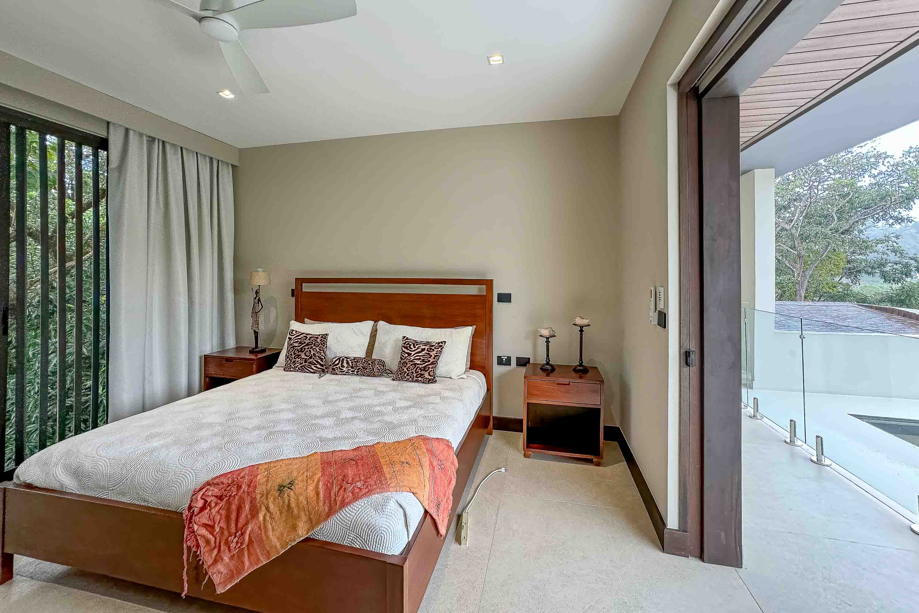 4 bed Single Family Homes For Sale in Manuel Antonio, Puntarenas - thumb 27