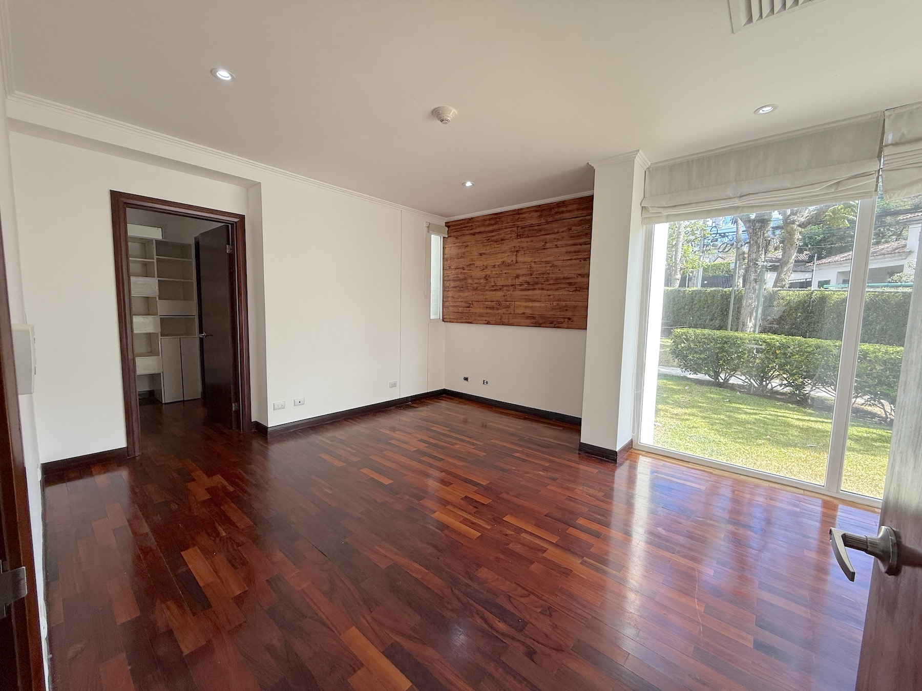 3 bed Apartment For Rent in Escazu, San Jose - thumb 10