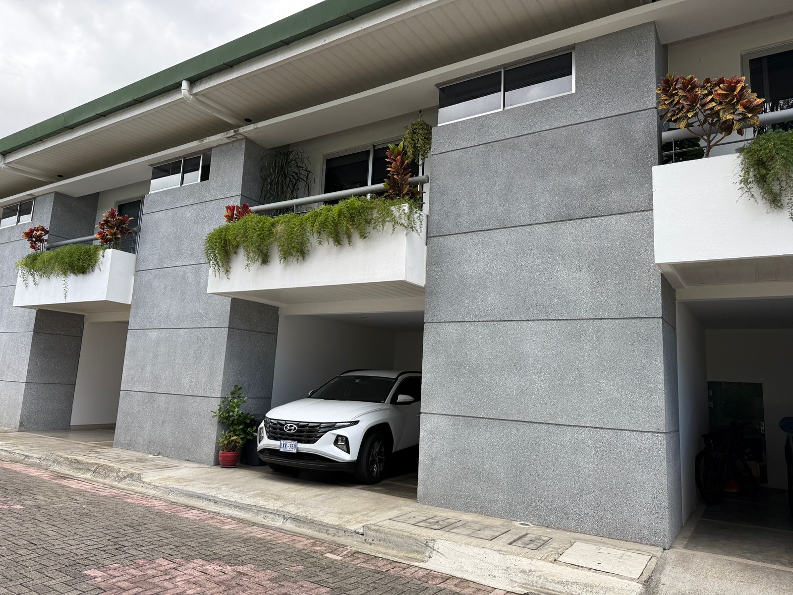 3 bed Condo For Sale in Bello Horizonte, San Jose - thumb 1