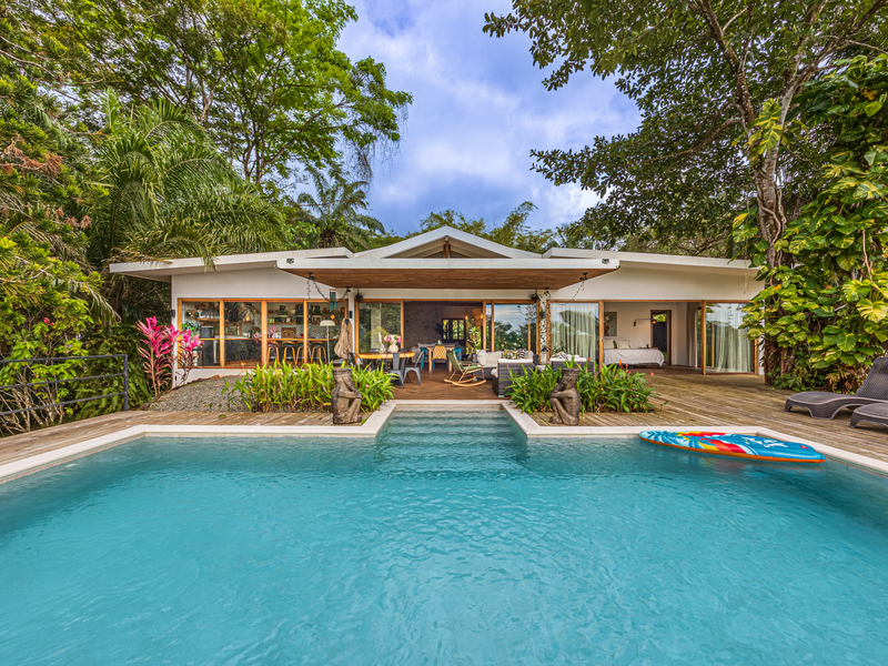 4 bed Single Family Homes For Sale in Ojochal, Puntarenas - 1