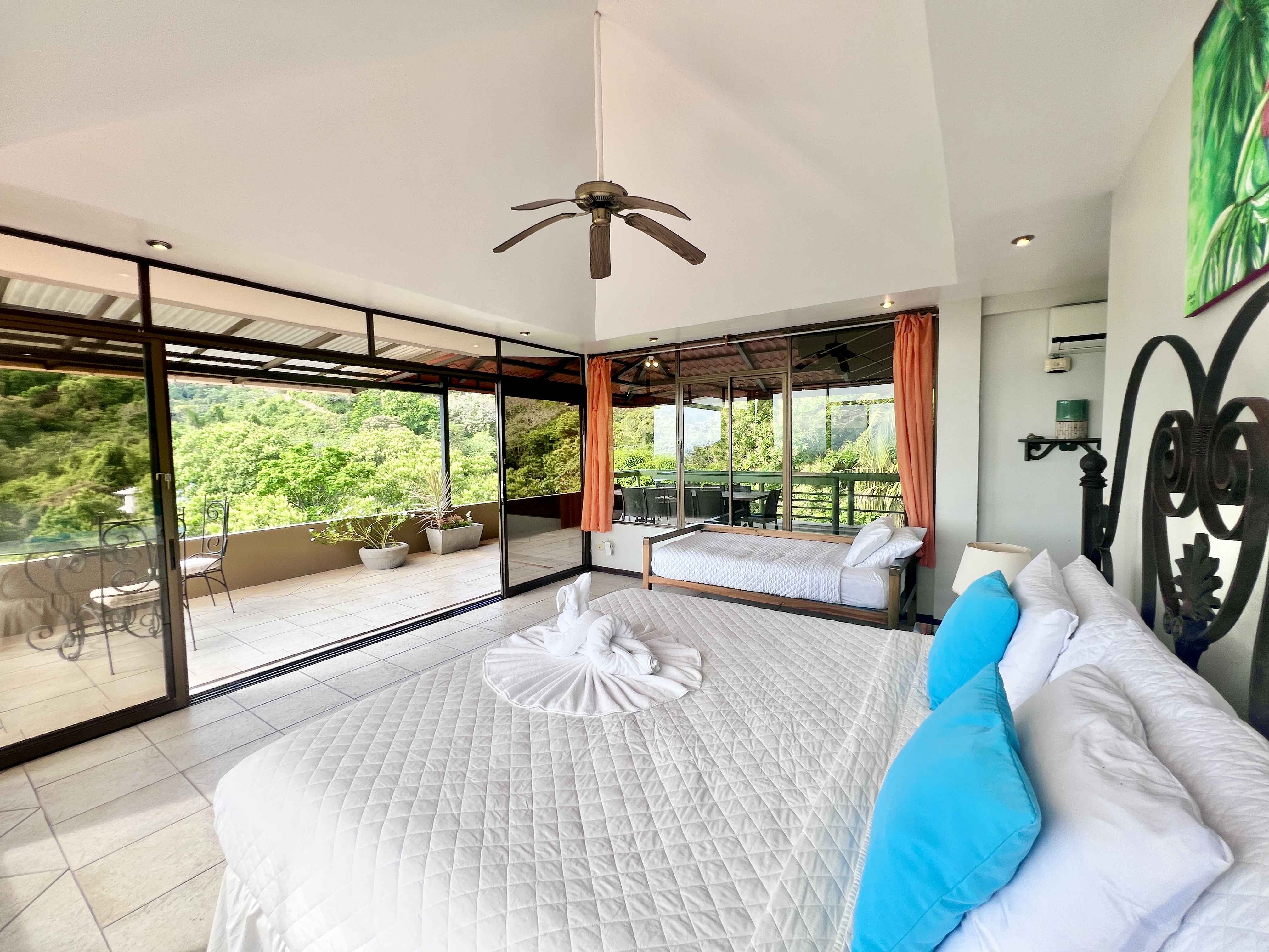 5 bed Single Family Homes For Sale in Manuel Antonio, Puntarenas - thumb 18