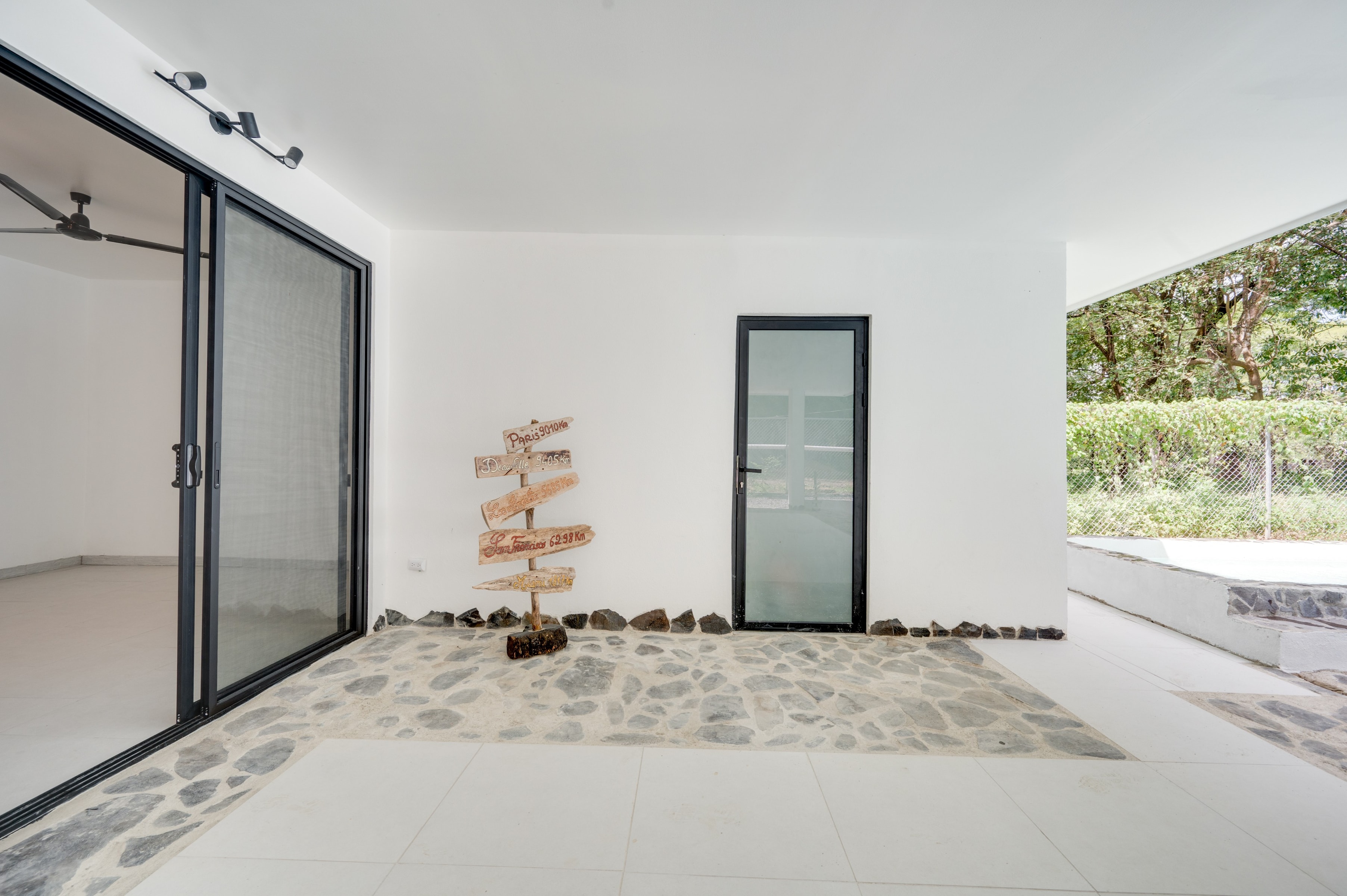 3 bed Single Family Homes For Sale in Tamarindo, Guanacaste - thumb 17