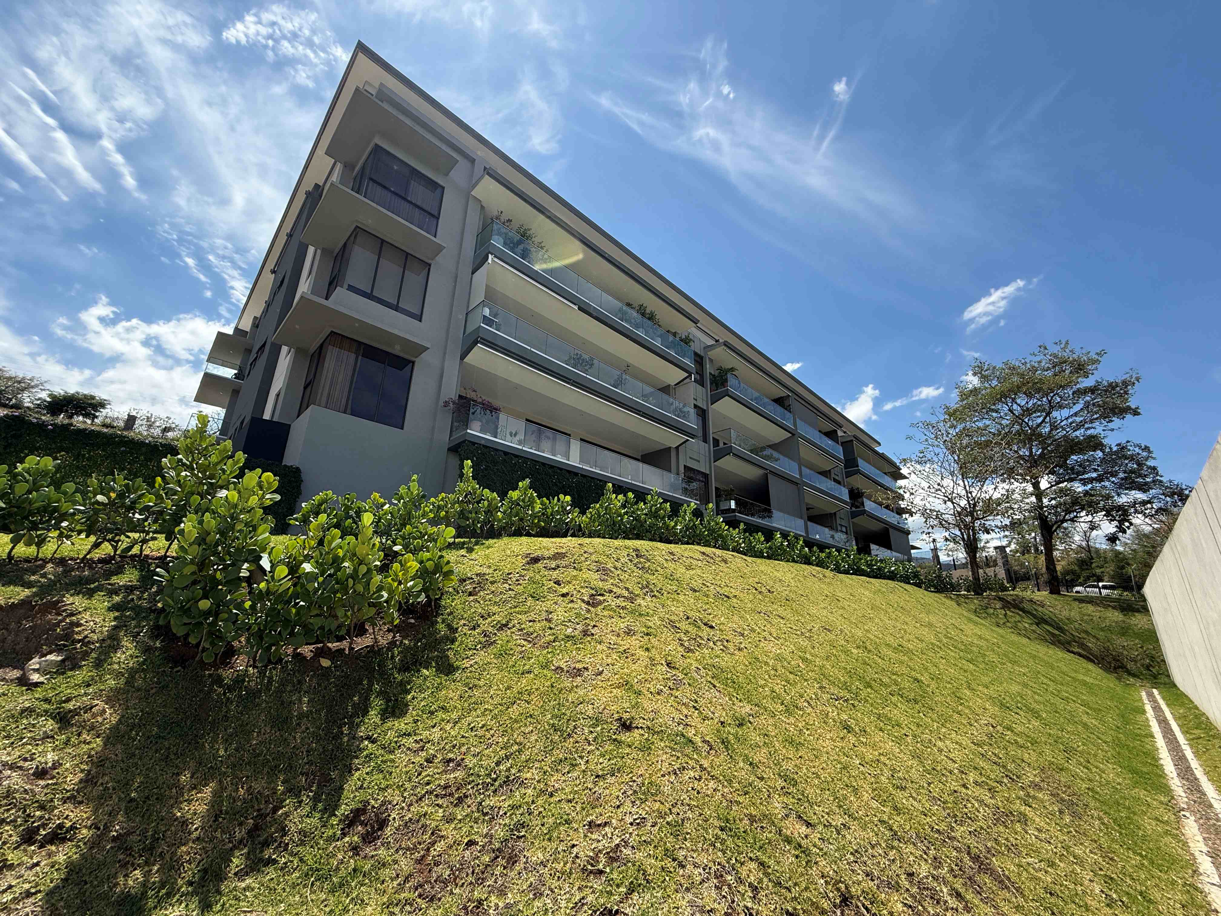 2 bed Apartment For Sale in Santa Ana, San Jose - thumb 27