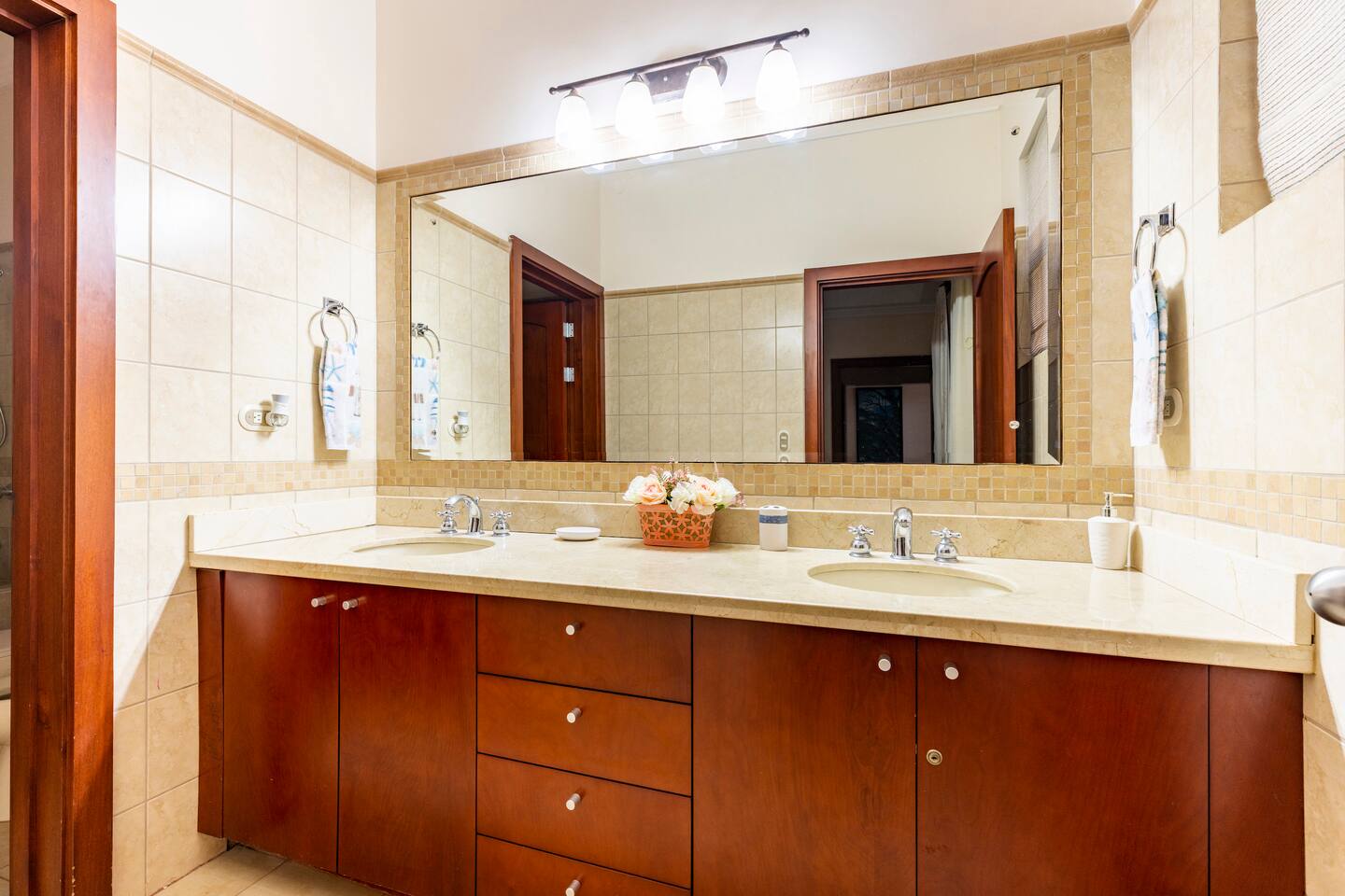 3 bed Single Family Homes For Sale in Jaco, Puntarenas - thumb 16