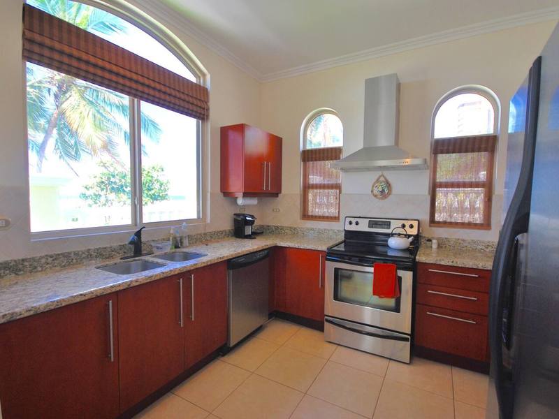 3 bed Single Family Homes For Sale in Jaco, Puntarenas - photo 12