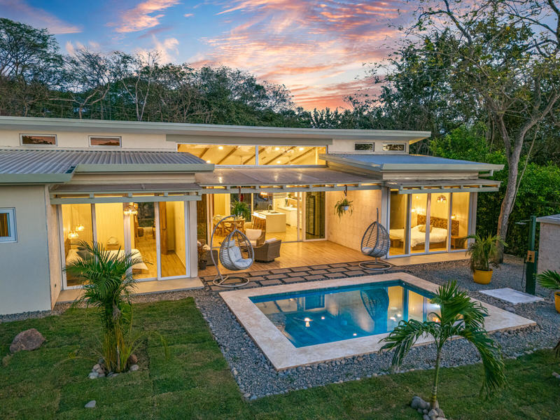 3 bed Single Family Homes For Sale in Tamarindo, Guanacaste - 1
