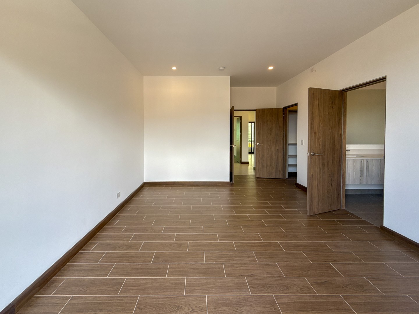 3 bed Apartment For Sale in Santa Ana, San Jose - thumb 17