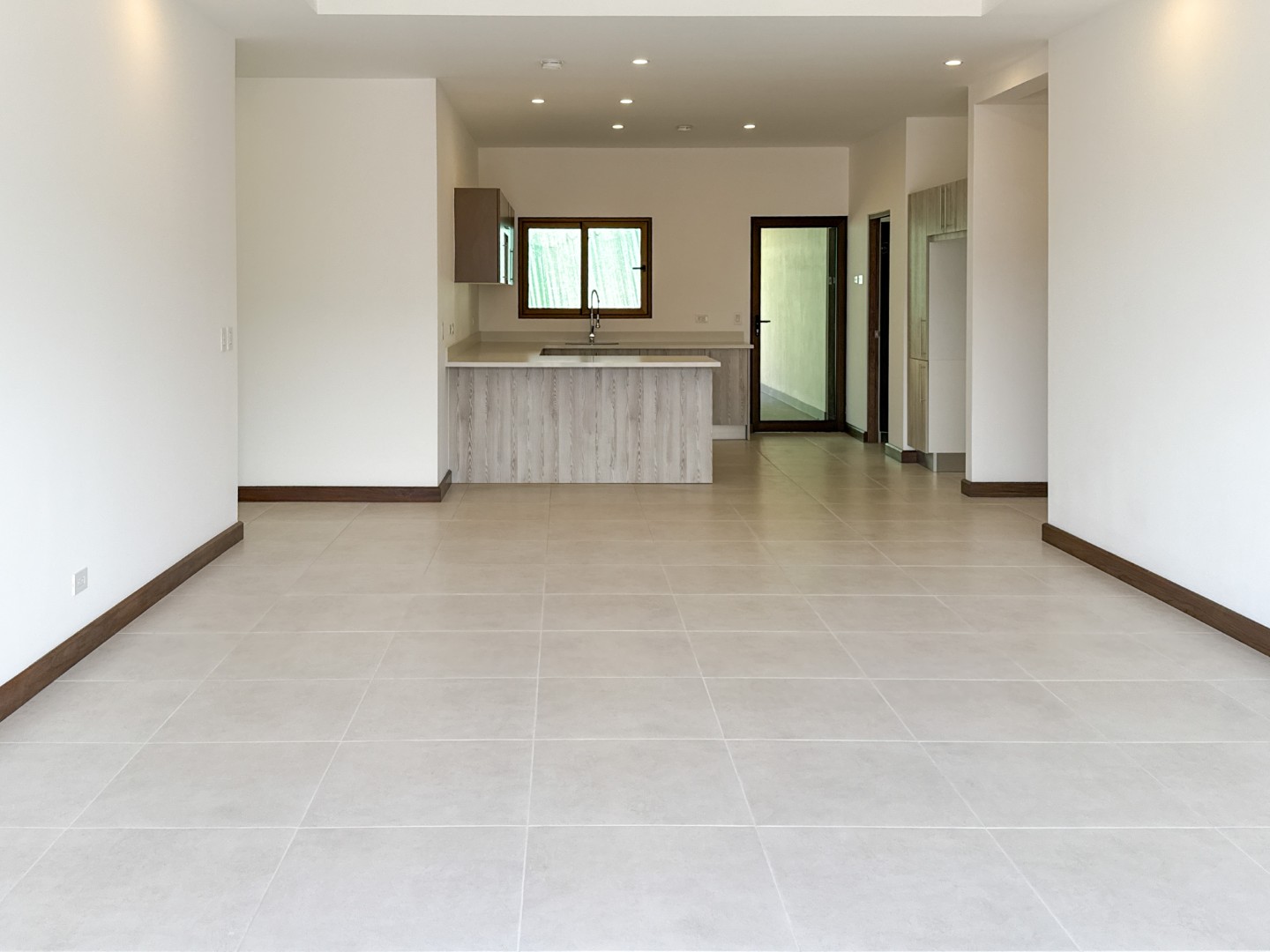 3 bed Apartment For Sale in Santa Ana, San Jose - thumb 6
