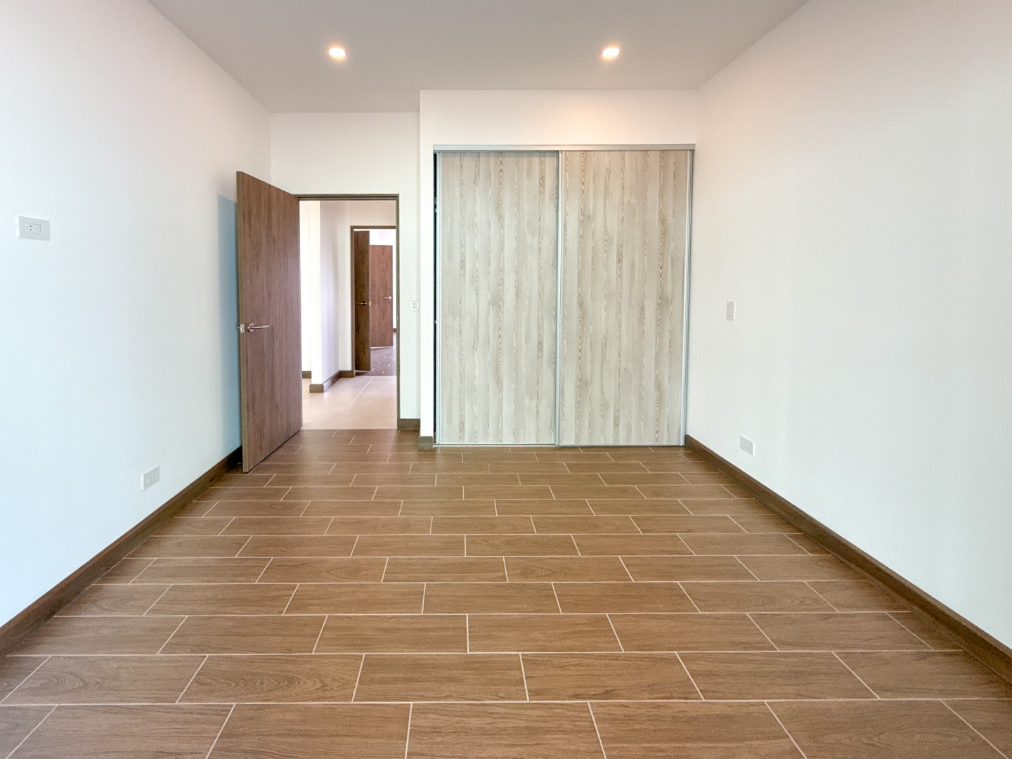 3 bed Apartment For Sale in Santa Ana, San Jose - thumb 16