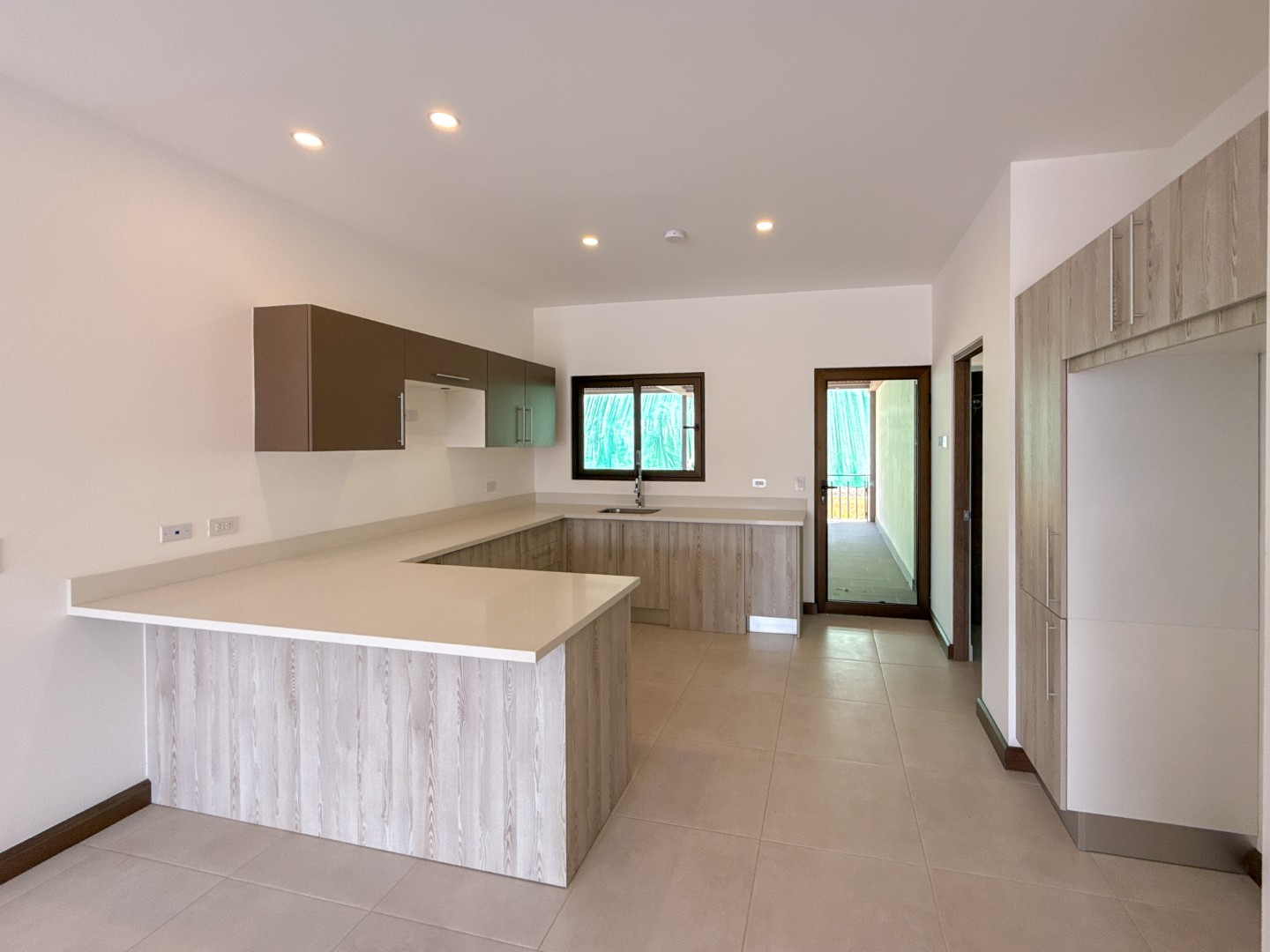 3 bed Apartment For Sale in Santa Ana, San Jose - thumb 9