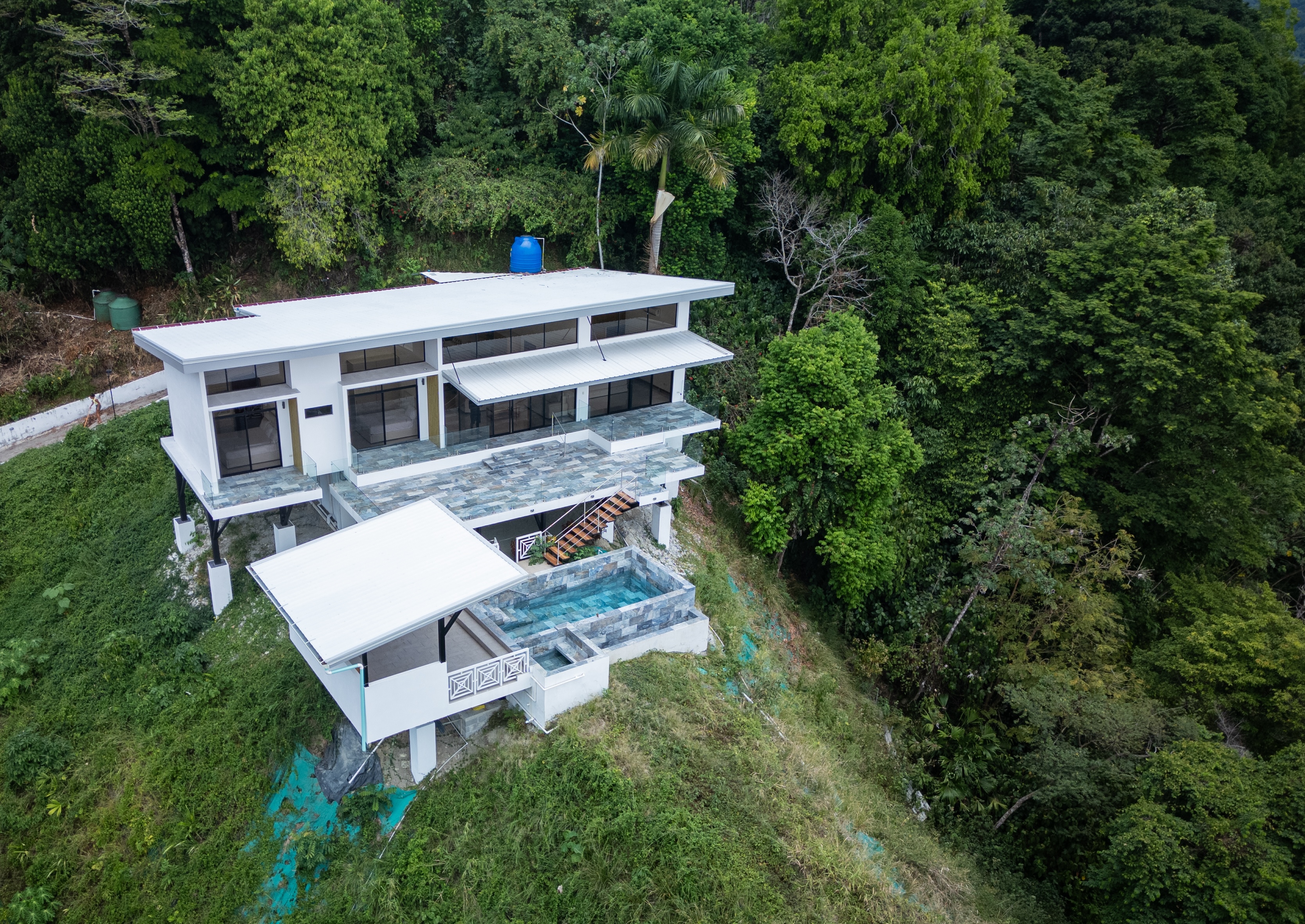 3 bed Single Family Homes For Sale in Manuel Antonio, Puntarenas - thumb 1