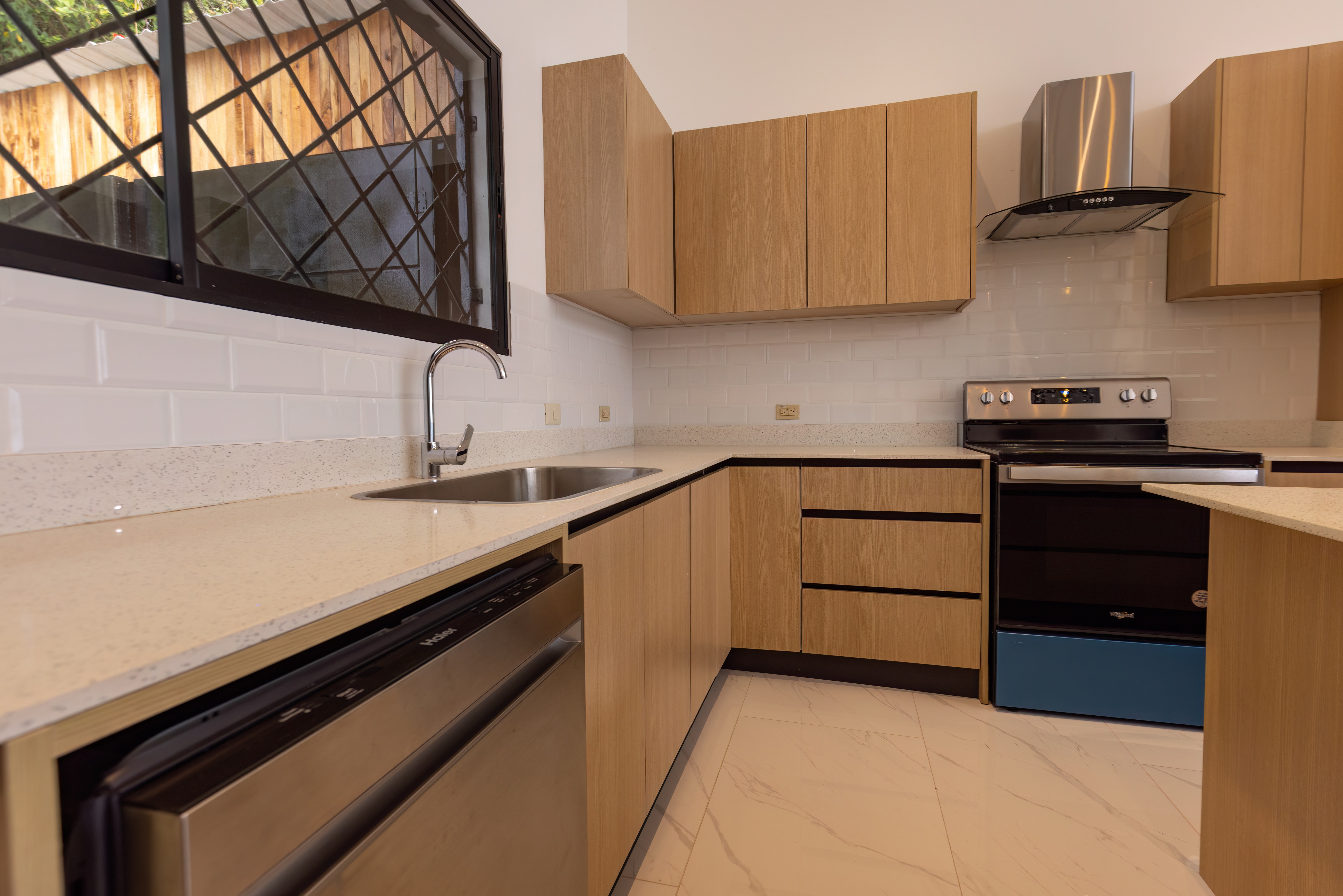 3 bed Single Family Homes For Sale in Manuel Antonio, Puntarenas - thumb 7