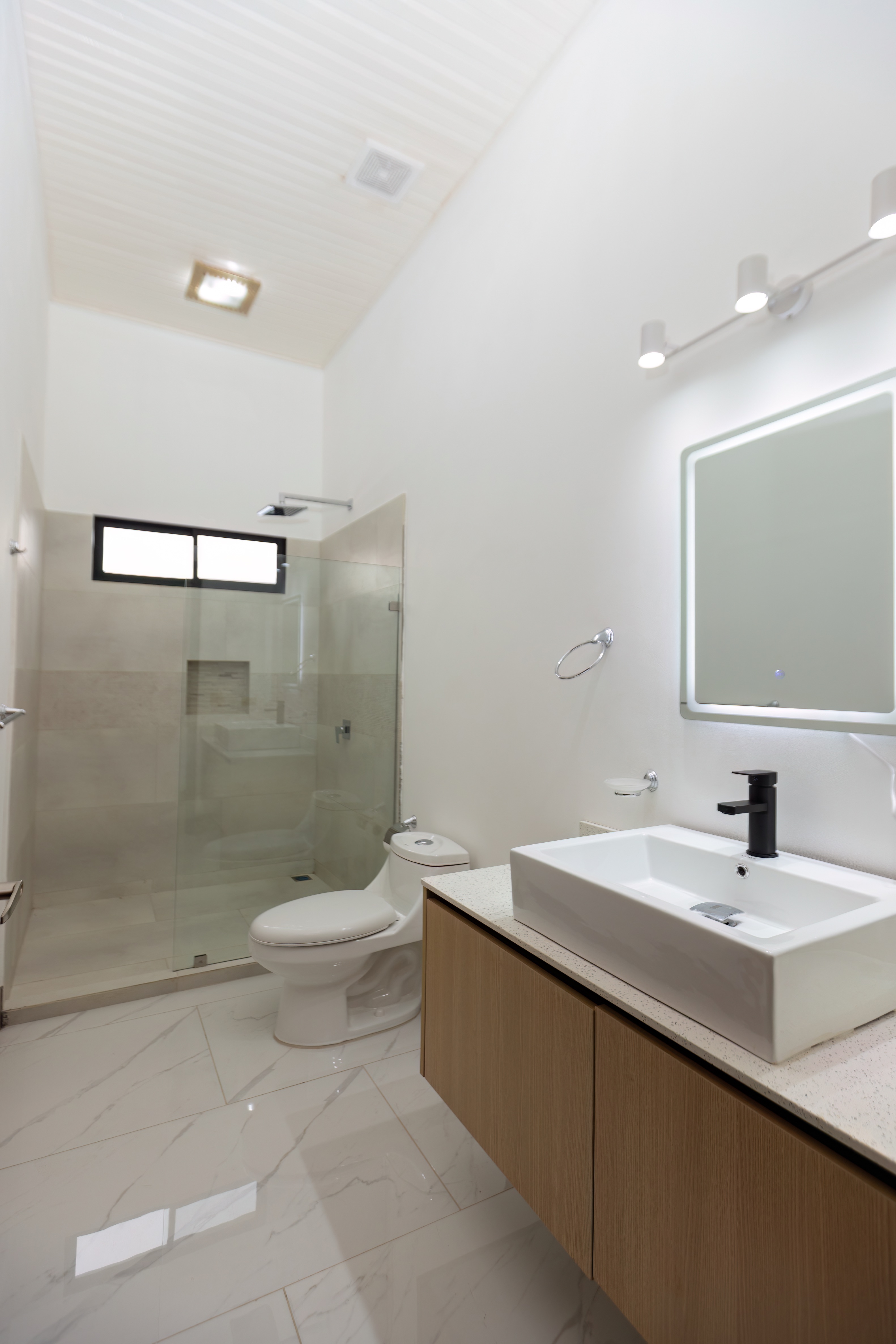 3 bed Single Family Homes For Sale in Manuel Antonio, Puntarenas - thumb 16