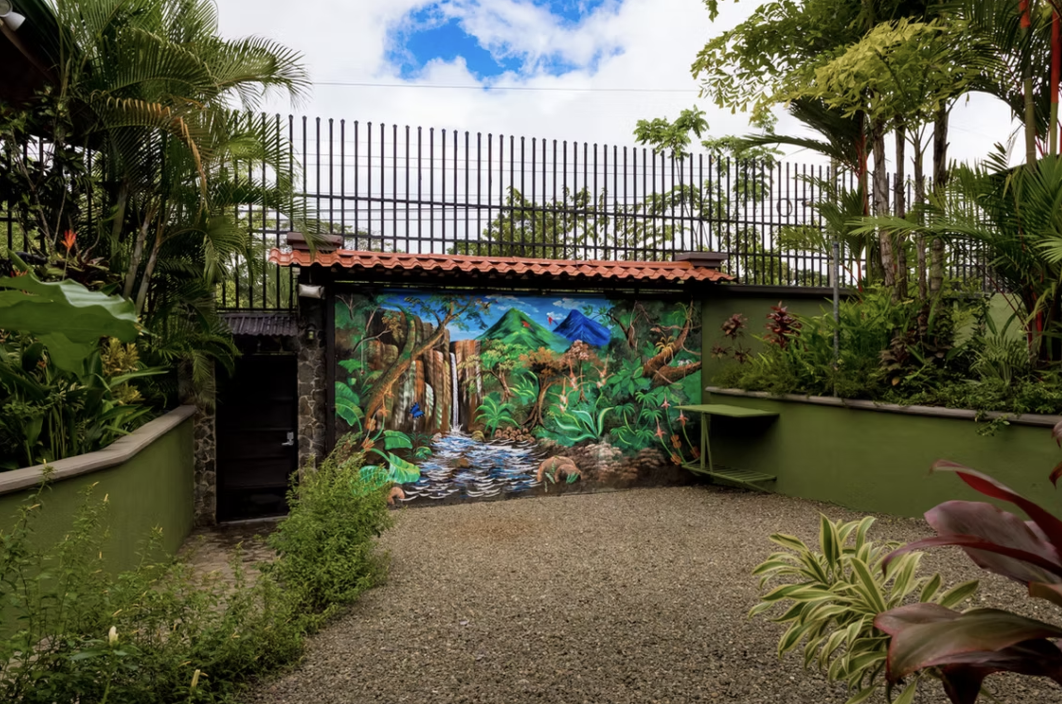 7 bed Hotel / Leisure For Sale in Manuel Antonio, Puntarenas - thumb 25