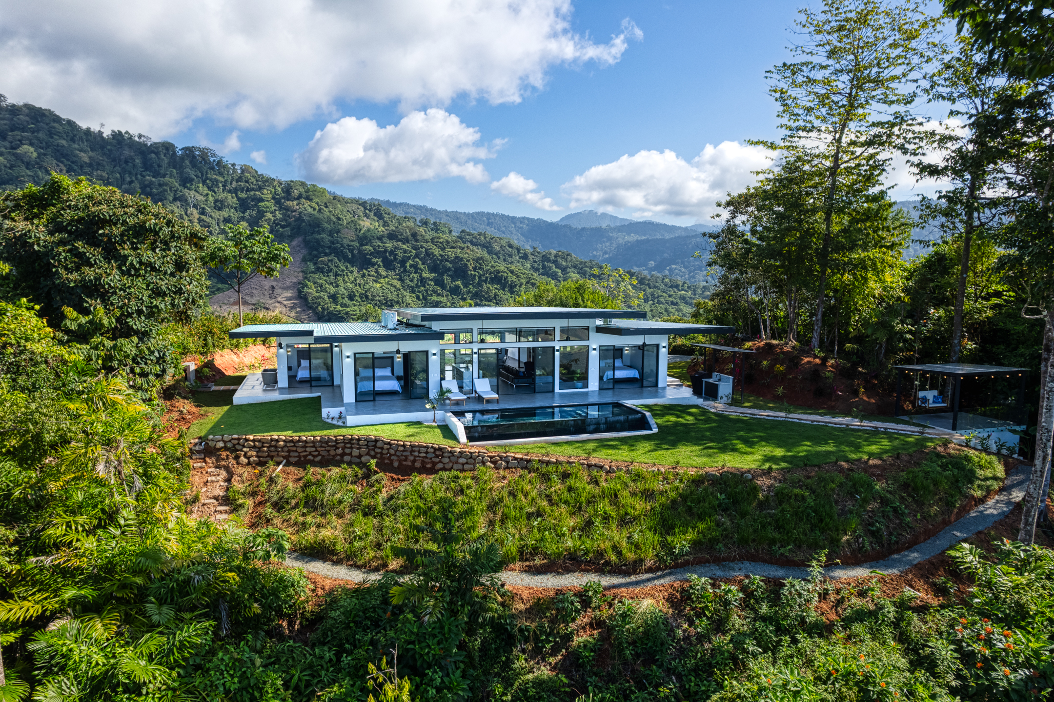 3 bed Single Family Homes For Sale in Quepos, Puntarenas - thumb 1