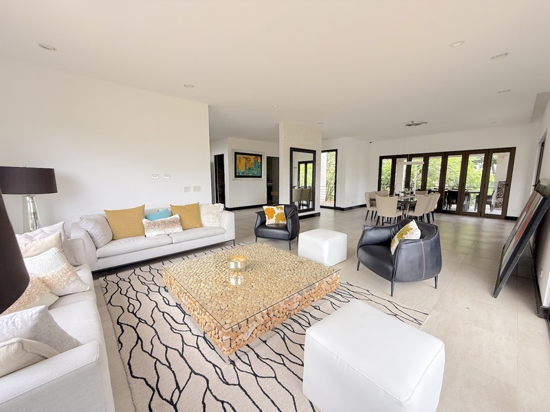 5 bed Single Family Homes For Sale in Santa Ana, San Jose - 1